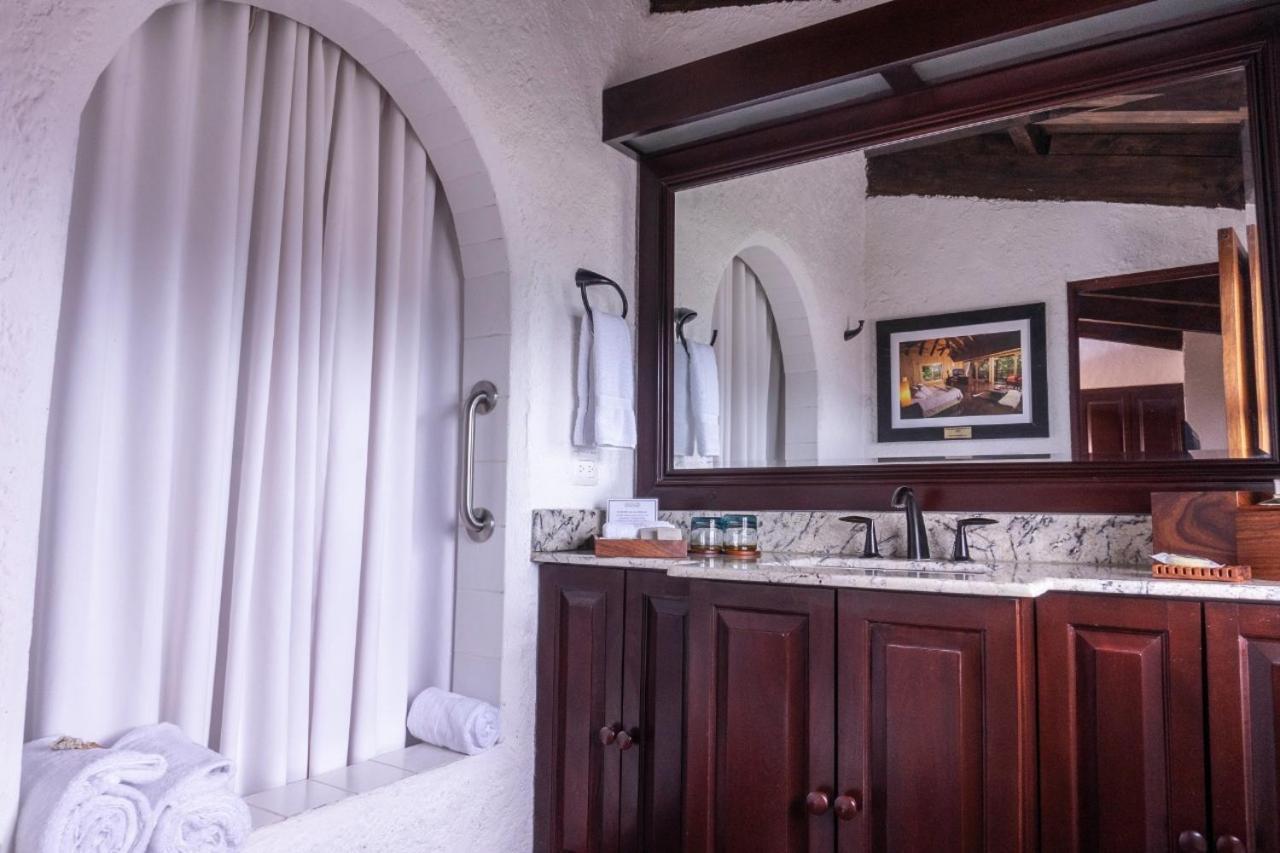 Las Cruces Boutique Hotel Антигуа-Гватемала Экстерьер фото