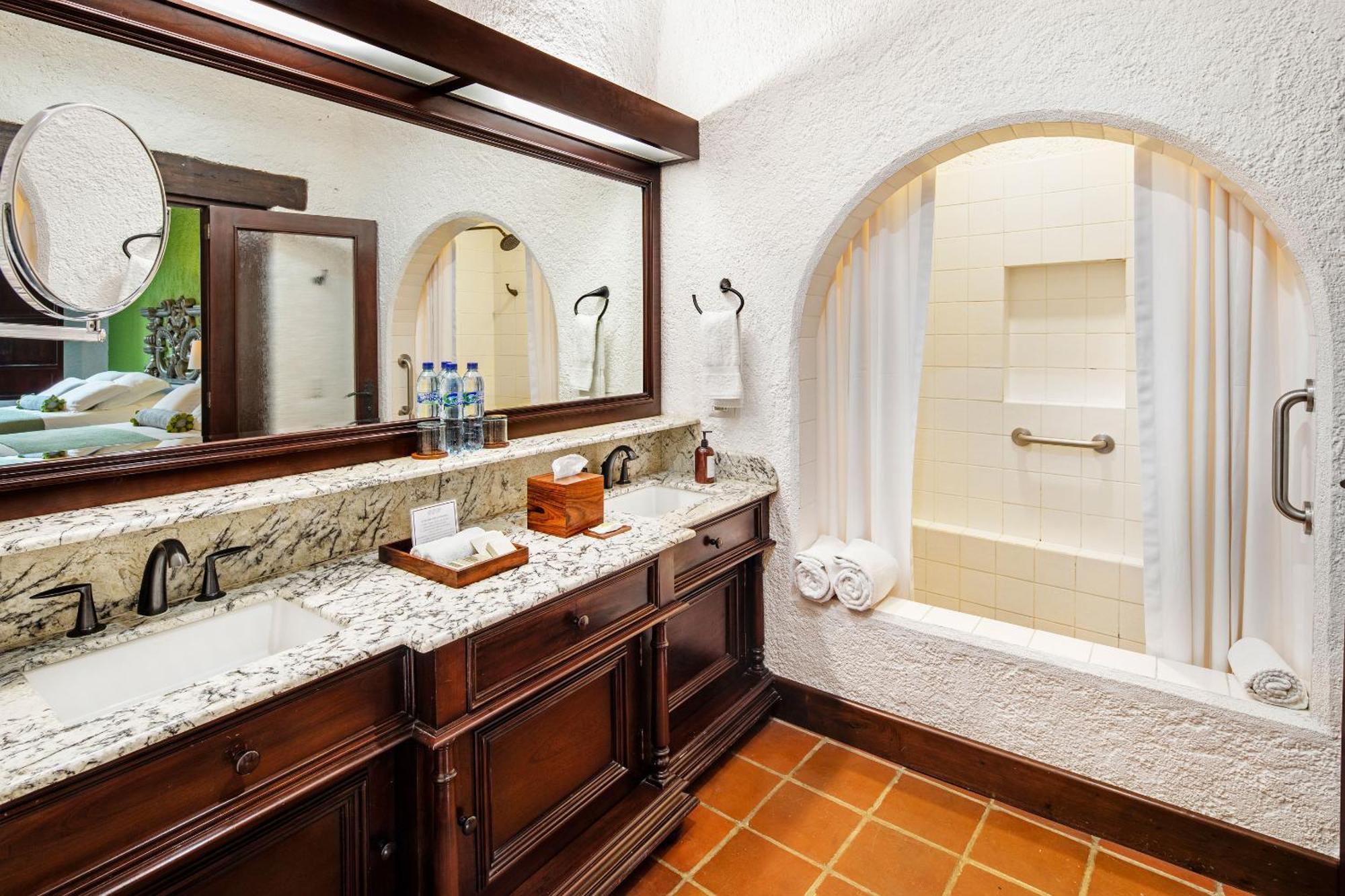 Las Cruces Boutique Hotel Антигуа-Гватемала Экстерьер фото